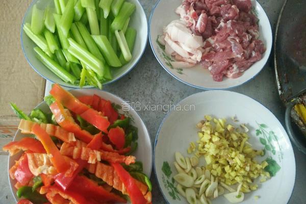 瘦肉混炒的做法图解1