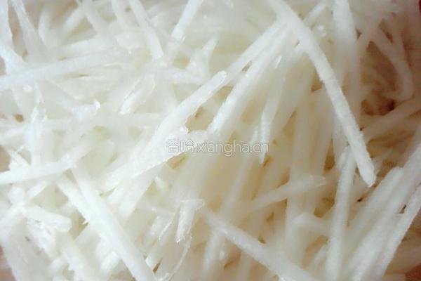 肉丝萝卜虾的做法图解1