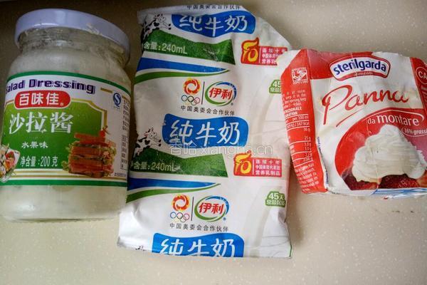 花朵笑脸面包的做法图解1