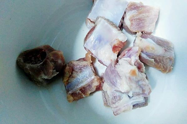 萝卜炖排骨的做法图解4