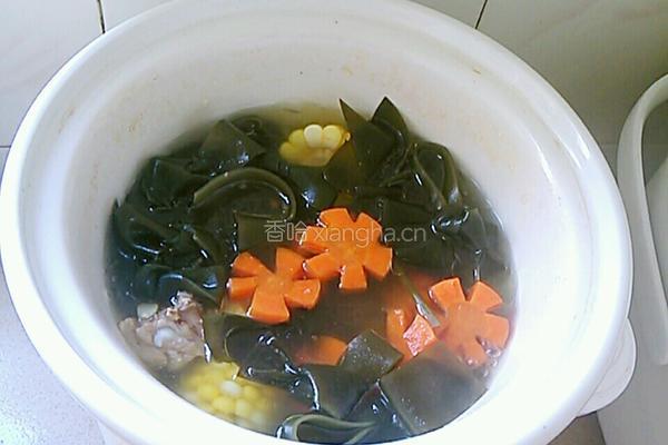 海带玉米排骨汤的做法图解6
