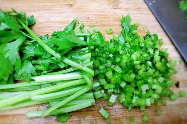 香芹鸡腿肉饺子的做法图解7