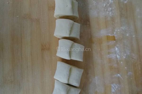 发面黑芝麻咸饼的做法图解5