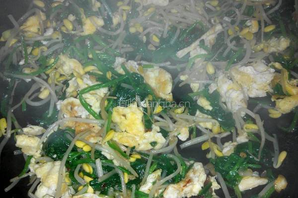 菠菜豆芽炒鸡蛋的做法图解6
