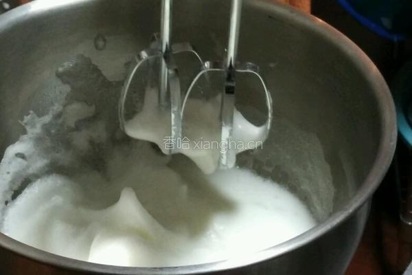 戚风蛋糕的做法图解3
