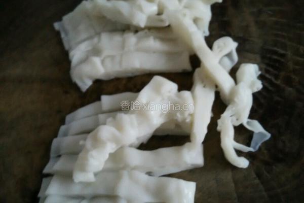 煮卷粉的做法图解1