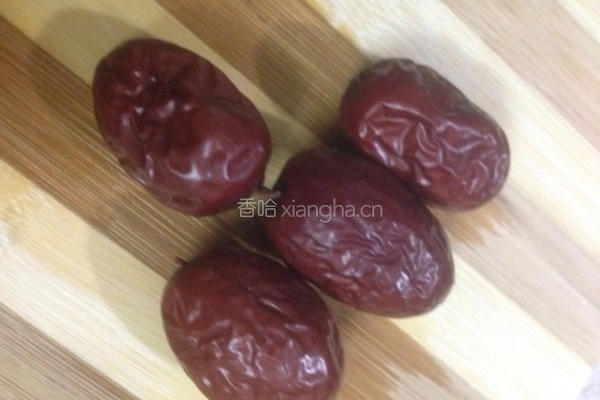 鲜天麻炖鱼头的做法图解3