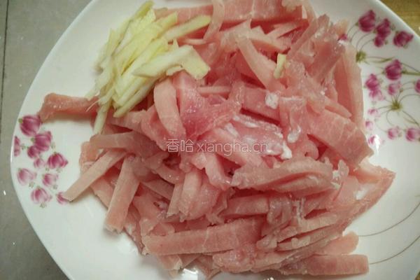 青椒炒肉丝的做法图解2