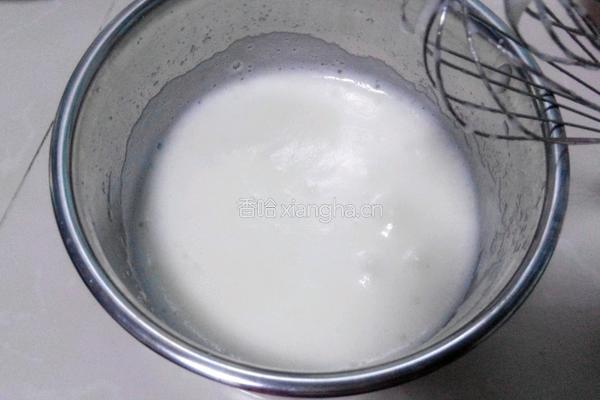 红曲粉奶油蛋糕卷的做法图解5