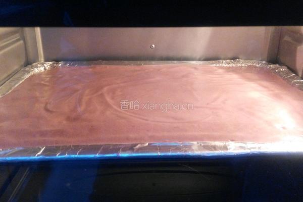 红曲粉奶油蛋糕卷的做法图解11