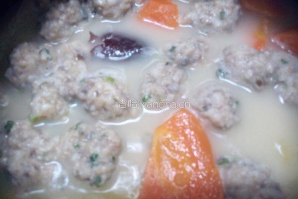 红萝卜木瓜骨肉汤的做法图解12