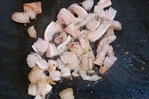 木耳炒肉的做法图解2