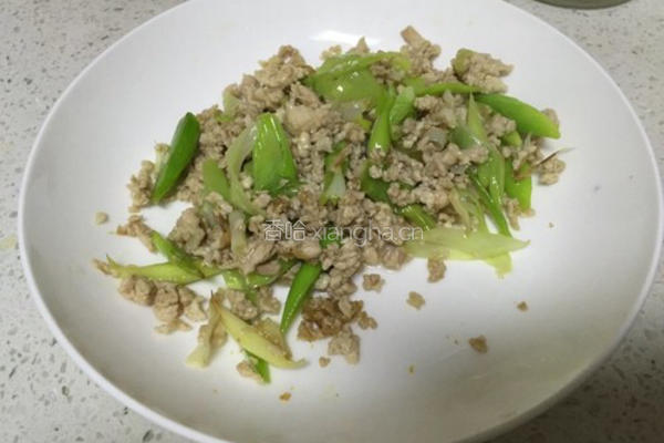 肉末炒豌豆的做法图解5