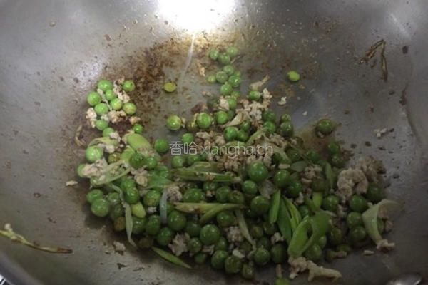 肉末炒豌豆的做法图解9