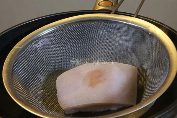 蒜泥白肉的做法图解2