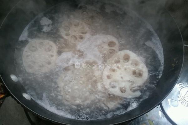 炸藕盒的做法图解3