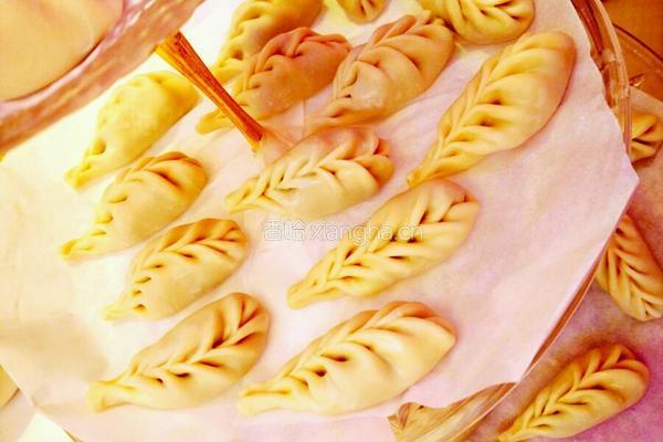 酥脆椰蓉煎饺的做法图解5