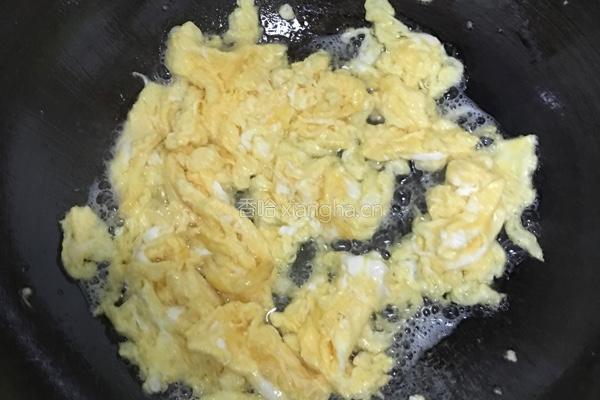 酱油炒饭的做法图解3