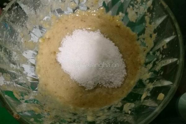 香蕉蛋糕的做法图解4