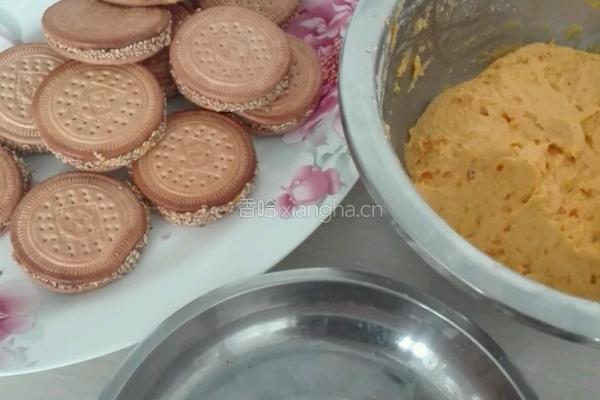 饼干夹心南瓜饼的做法图解3