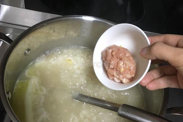 鲜虾鸡肉粥的做法图解4