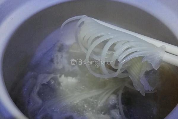 鱼翅鲨鱼骨汤的做法图解5