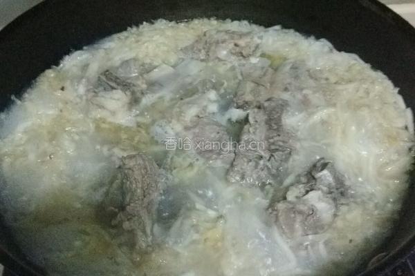 羊排炖酸菜的做法图解6