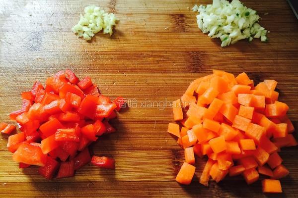 肉末豌豆的做法图解2