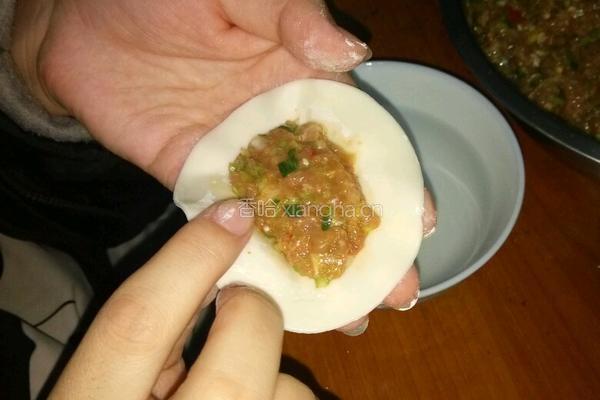 芹菜猪肉馅饺子的做法图解2