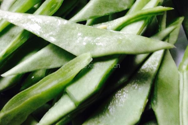 荷兰豆炒豆干的做法图解1