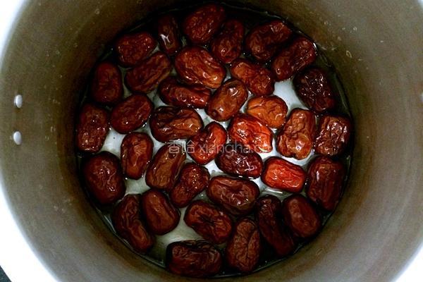 红枣姜茶的做法图解2