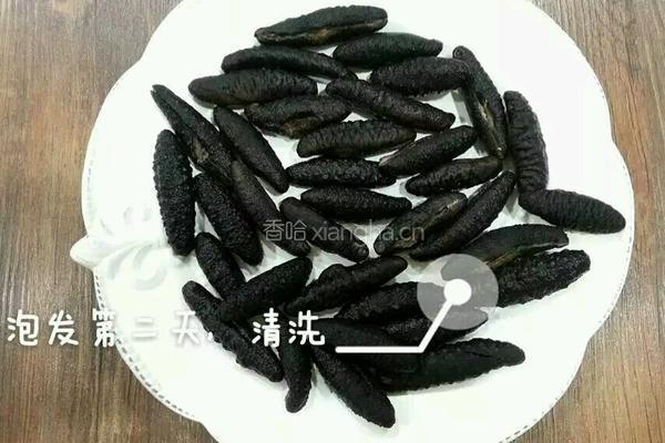海参黑木耳汤的做法图解4