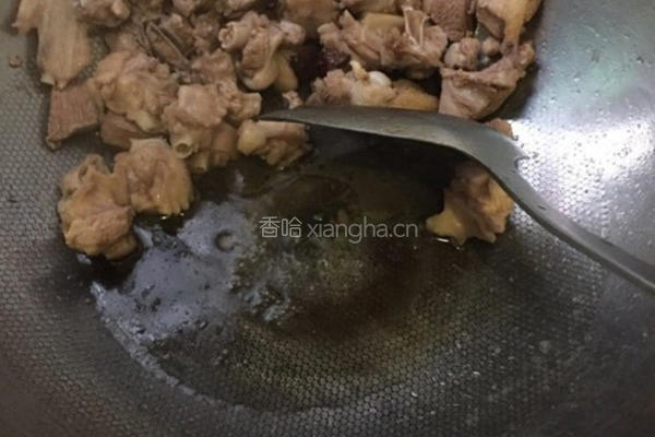 酸豆角炒鸭肉的做法图解4