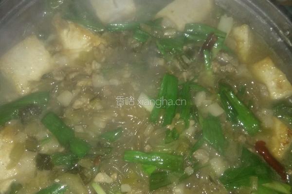 肉未粉丝豆腐煲