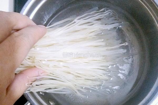 炒干粉的做法图解2