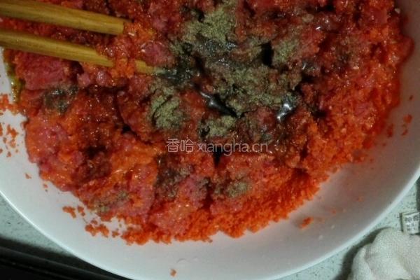 牛肉包子的做法图解1