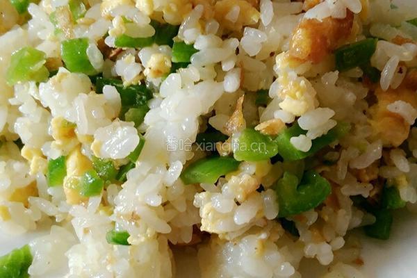 青椒蛋炒饭的做法图解7