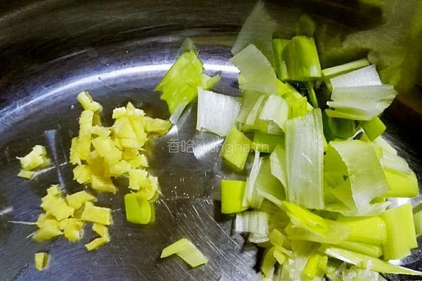 五花肉炒辣白菜的做法图解4