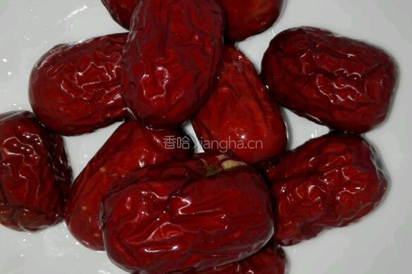 红枣木耳汤的做法图解3
