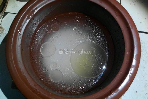 菜干烧骨粥的做法图解4