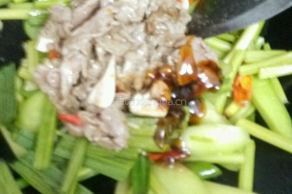 芥兰炒牛肉的做法图解7