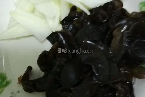 花菜西芹的做法图解3