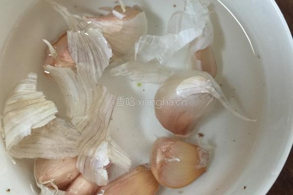 辣子蒜羊血的做法图解3
