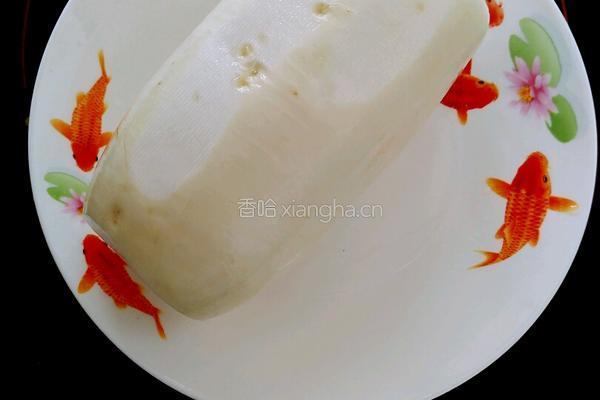 萝卜丁扣肉米饭的做法图解1
