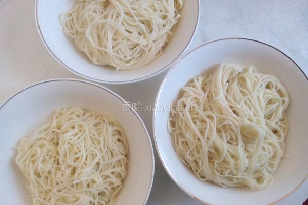 瘦肉汤面的做法图解5