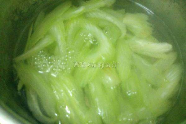 瘦肉汤面的做法图解6