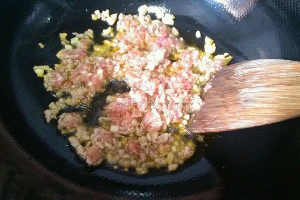 豌豆炒肉末的做法图解6