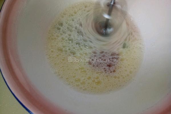 葡萄干榛香蒸蛋糕的做法图解5