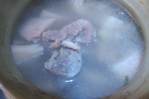 莲藕大骨汤的做法图解5