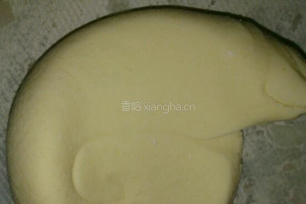 胡萝卜餐包（棕心紫薯、香葱鱼板）的做法图解7